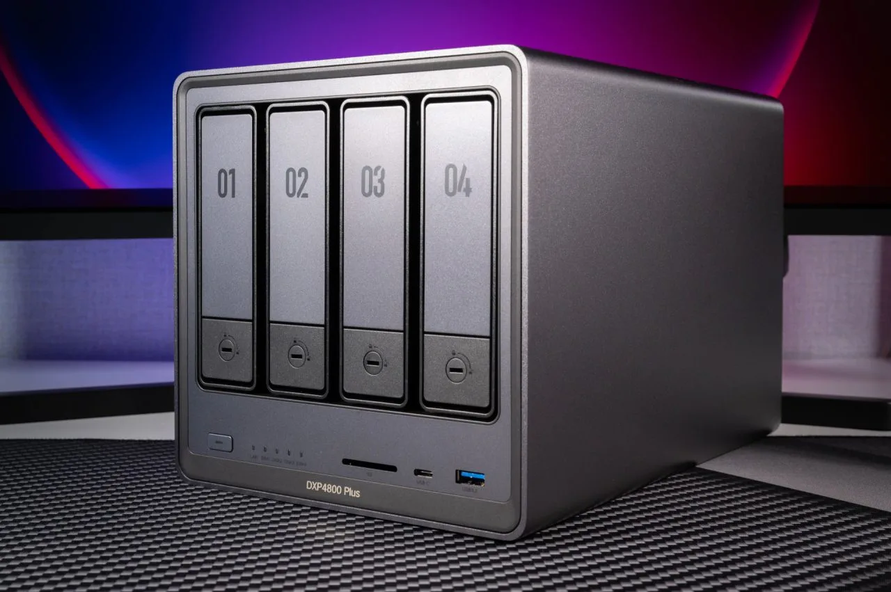 UGREEN NASync DXP4800 Plus from the front