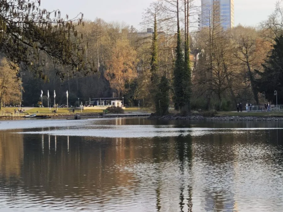 اختبار تصوير هاتف Xiaomi 15 بكاميرا مقربة 5x