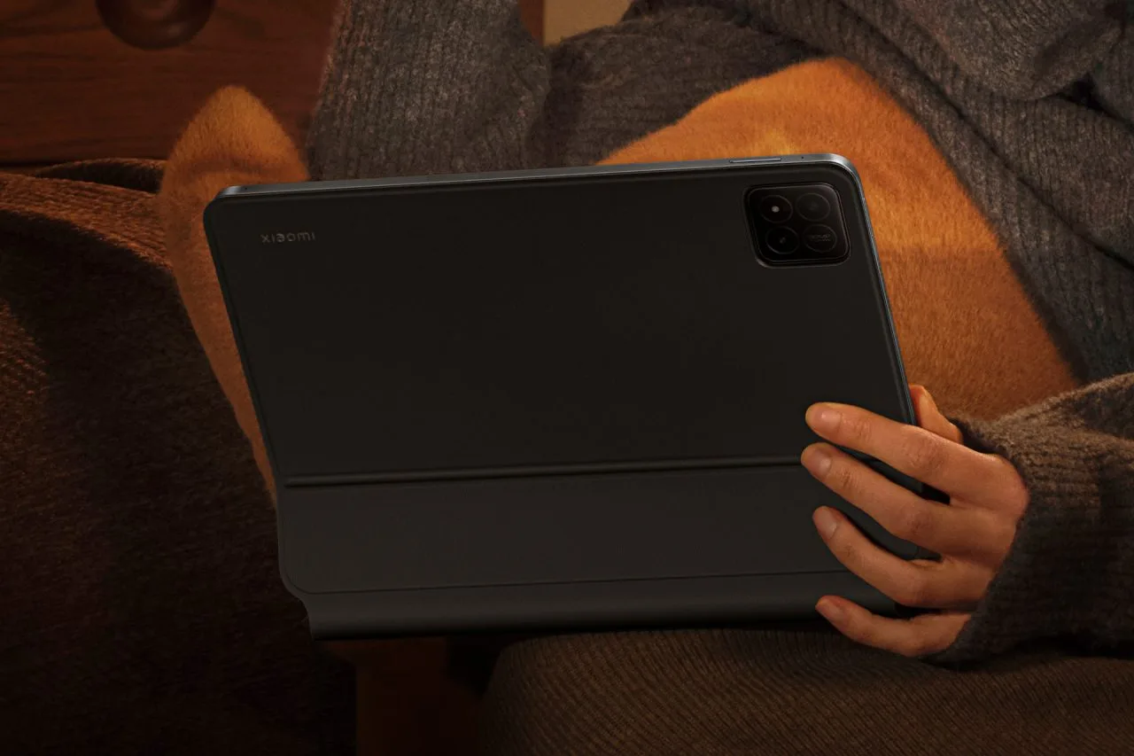 Xiaomi Pad 7 Pro con custodia