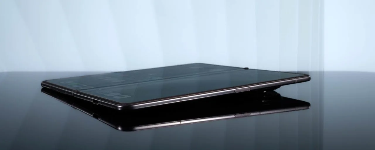 HONOR Magic V3 vleže