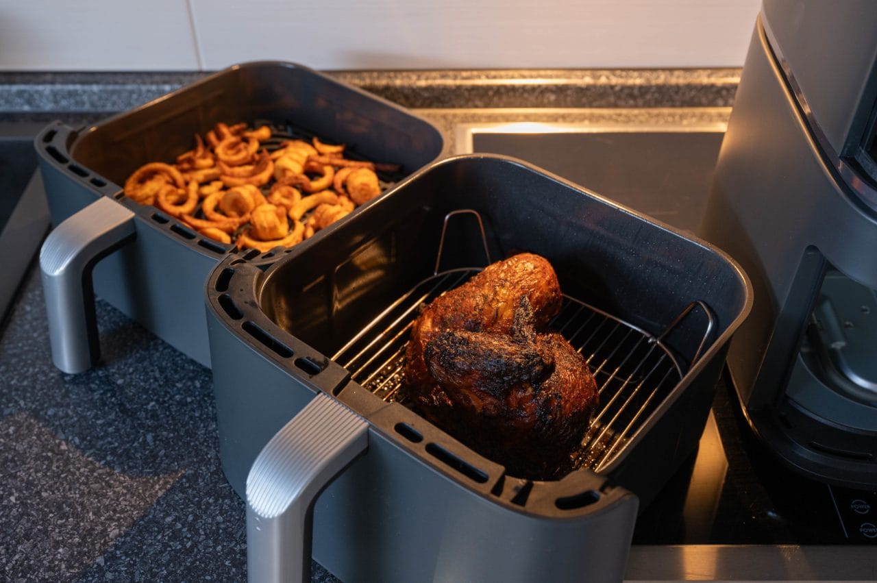 COSORI Turbo Tower Pro Frango com Batatas Fritas