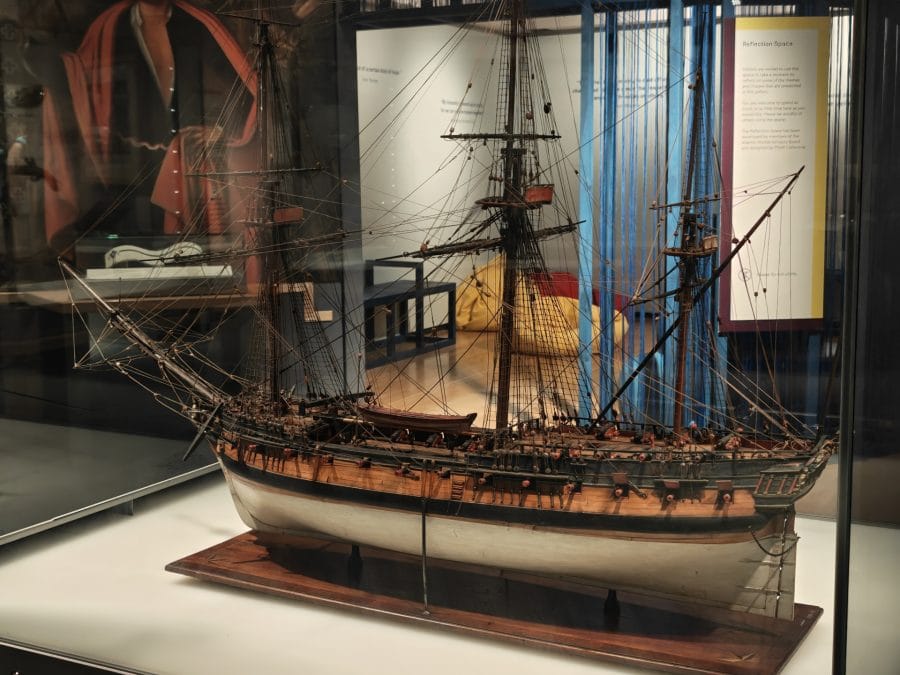 Testaufnahme eines Schiffs im Museum