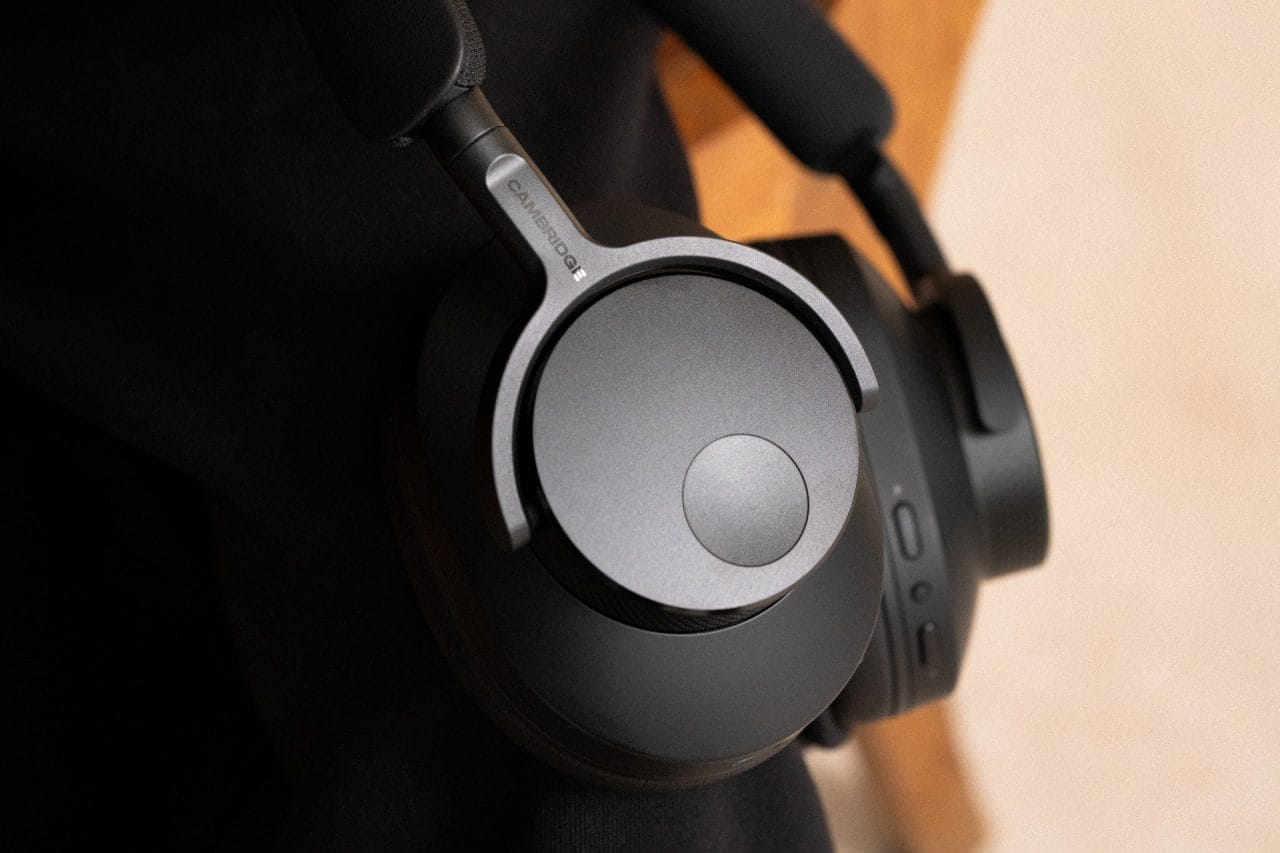 Cambridge Audio Melomania P100SE Schwarz