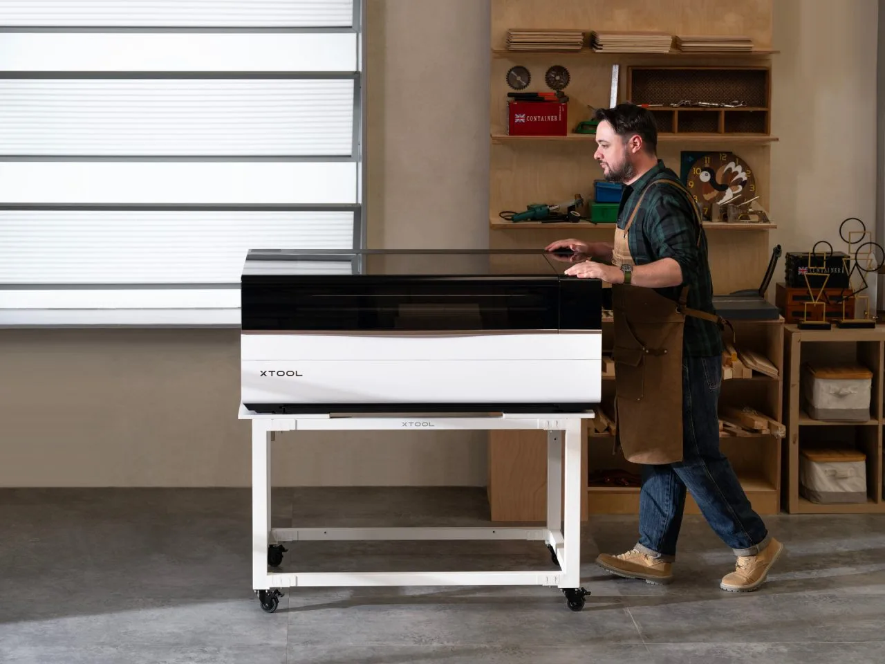 Mobilní stojan xTool P3
