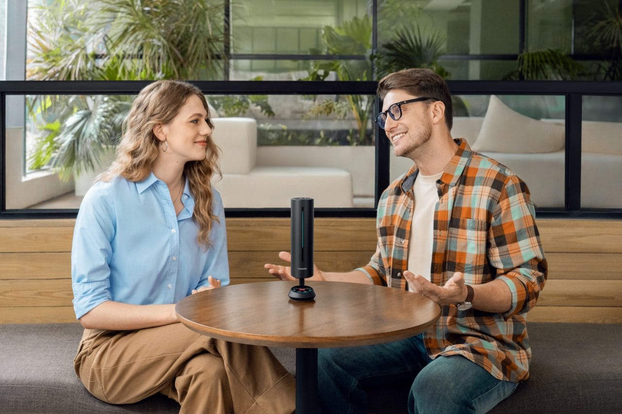 Insta360 Wave bei einem Meeting