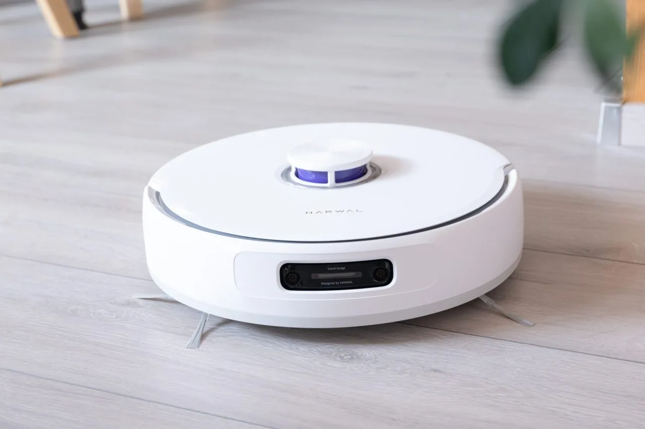 Narwal Freo Z10 Ultra støvsugerrobot set forfra