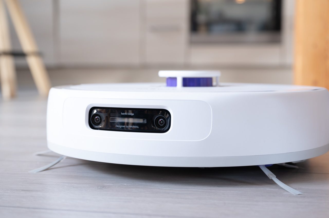 Narwal Freo Z10 Ultra Sensorik mit LED-Unterstützung