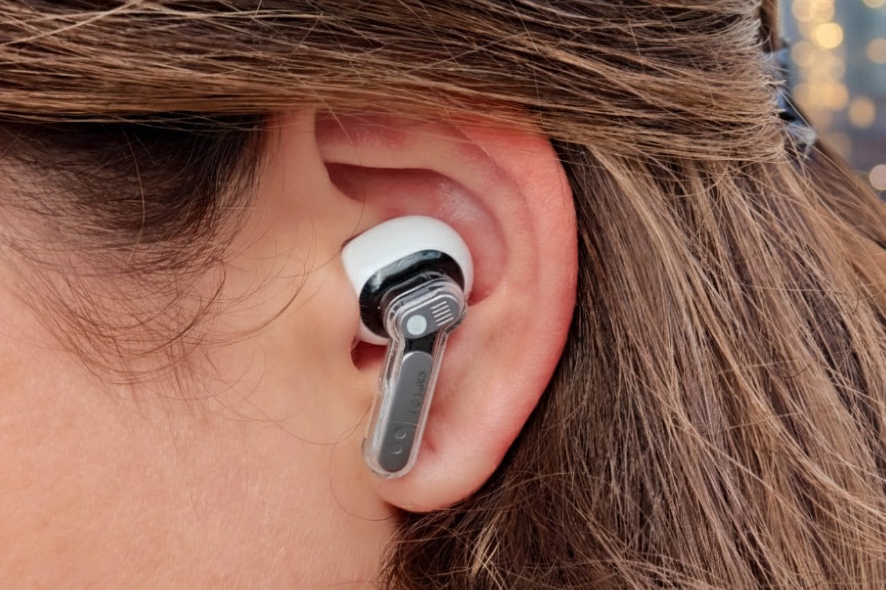Nothing Ear (3) Earbud im Ohr