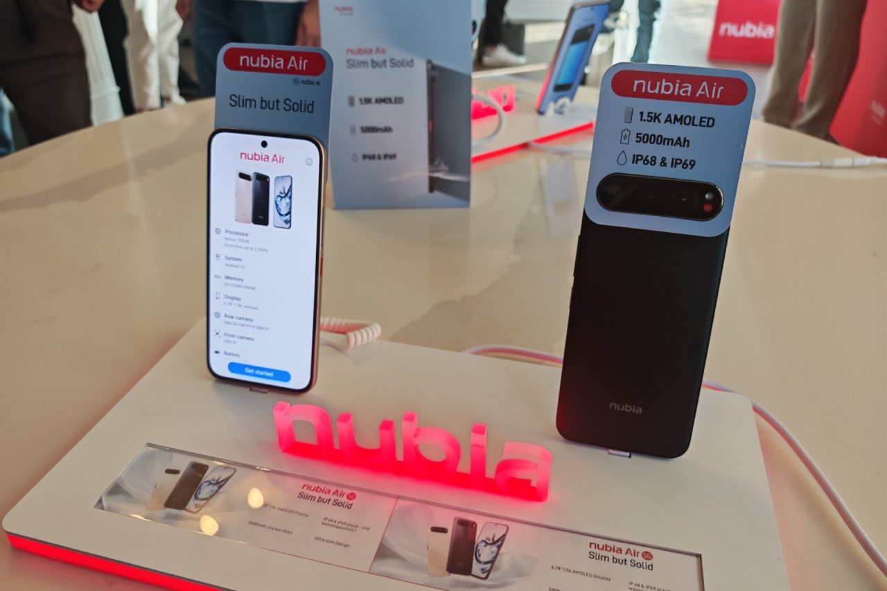 nubia Air Side-by-Side