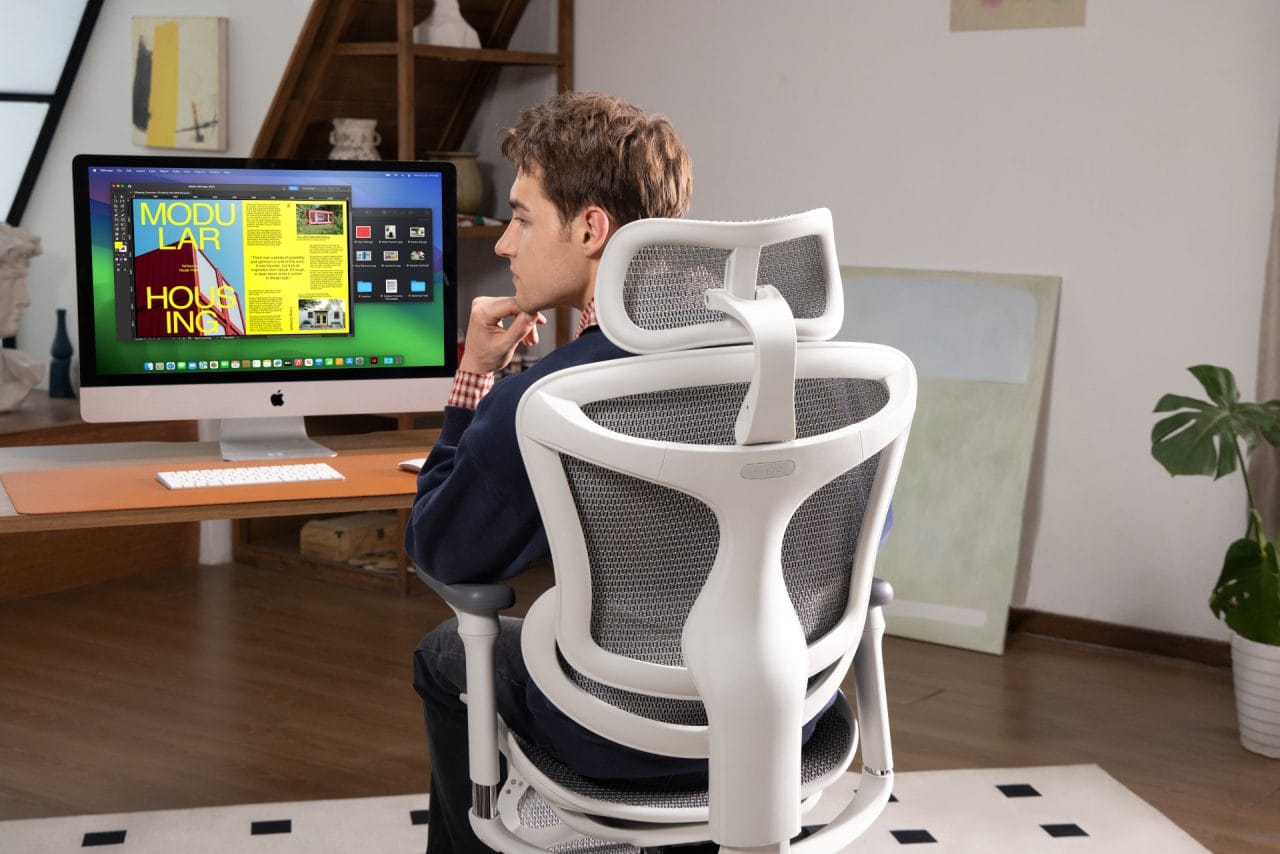 Siho Doro C300 Mann sitzt im Stuhl