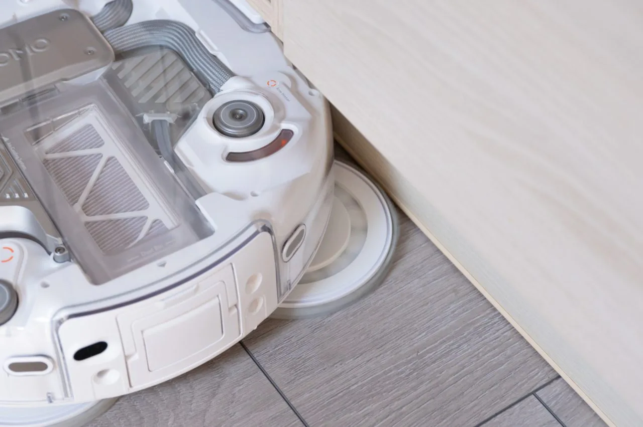 DJI ROMO výsuvný mop na okraj