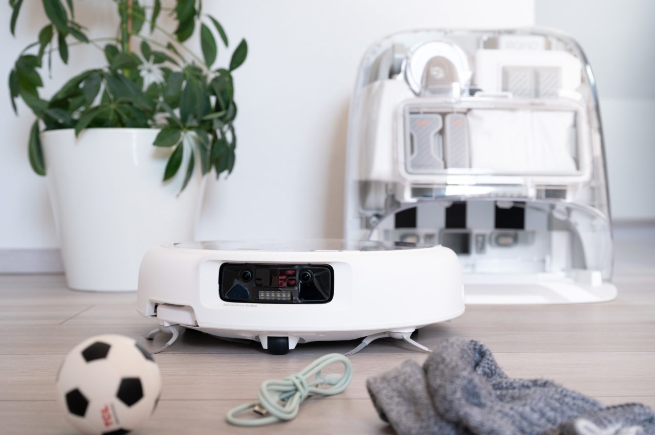 DJI ROMO vor Hindernissen