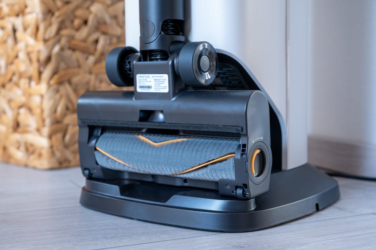 Roborock H60 Hub Ultra weiche Bodenwalze