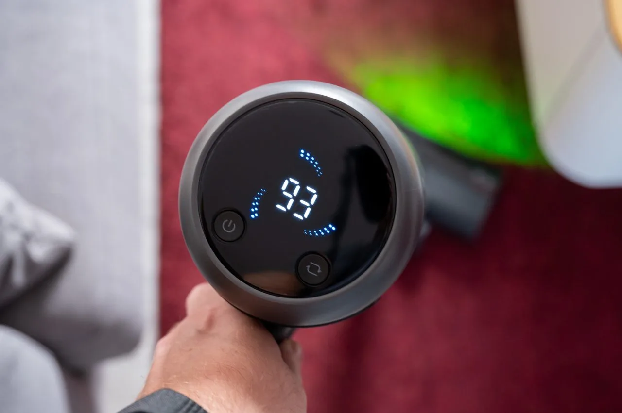 Roborock H60 Hub Ultra LED displej