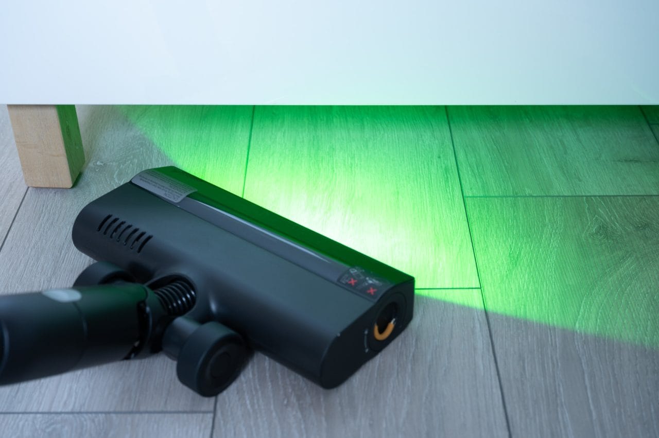 Roborock H60 Hub Ultra LED Licht der Bodendüse