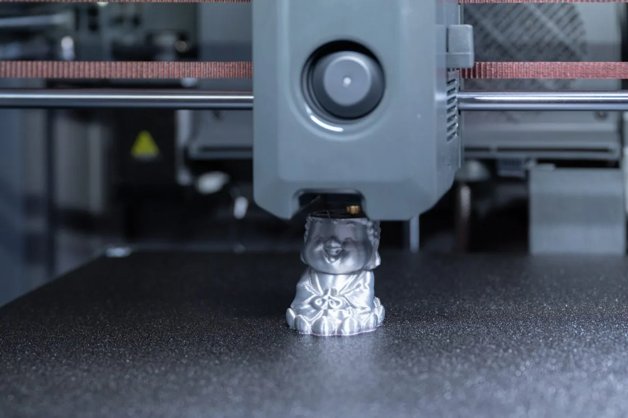 Centauri Carbon tijdens het printen