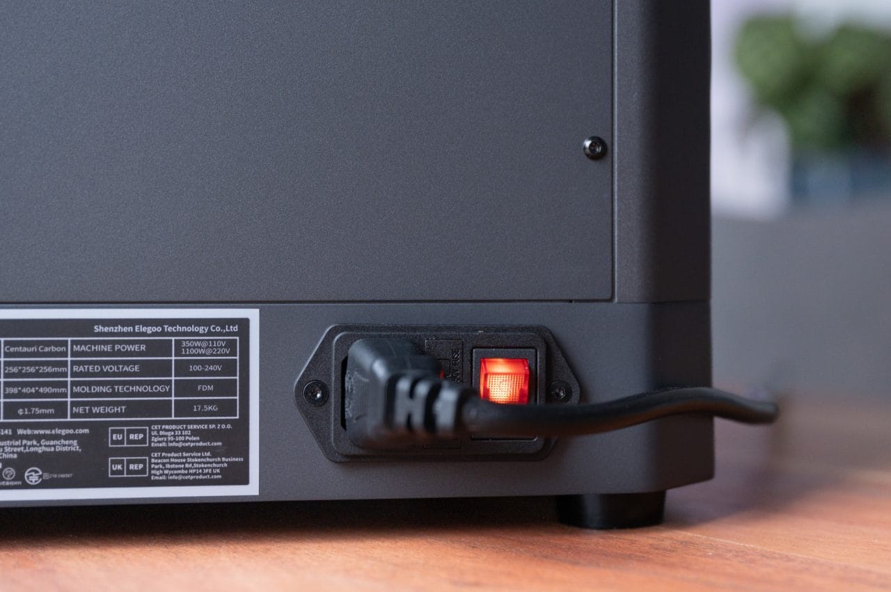 Kaltgeräteanschluss hinten