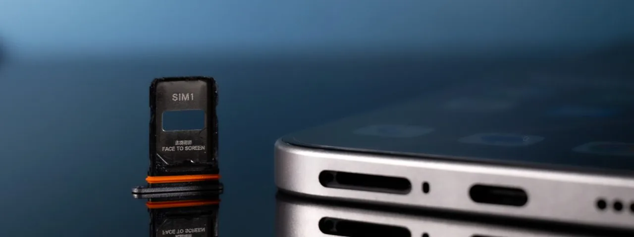 Bandeja SIM del Xiaomi 15T