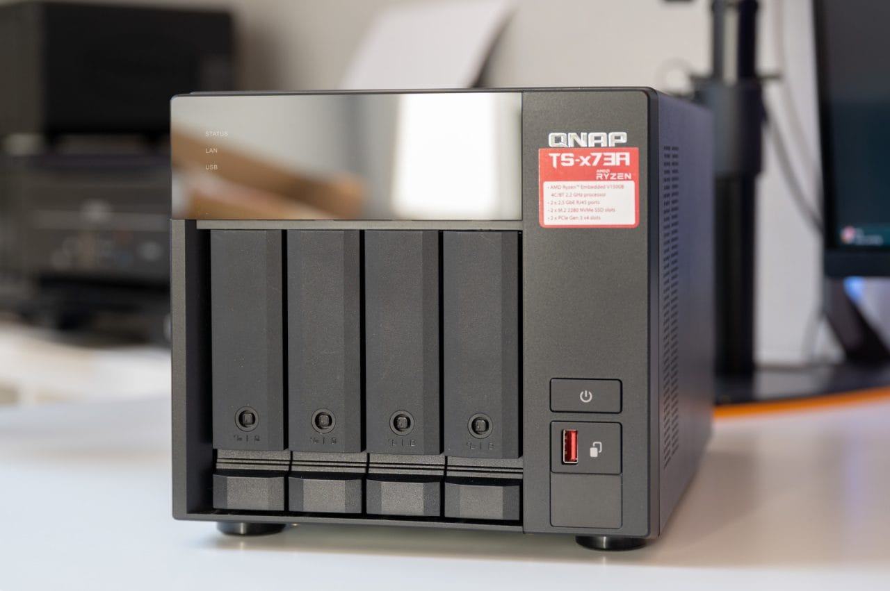 QNAP TS-473A von vorne