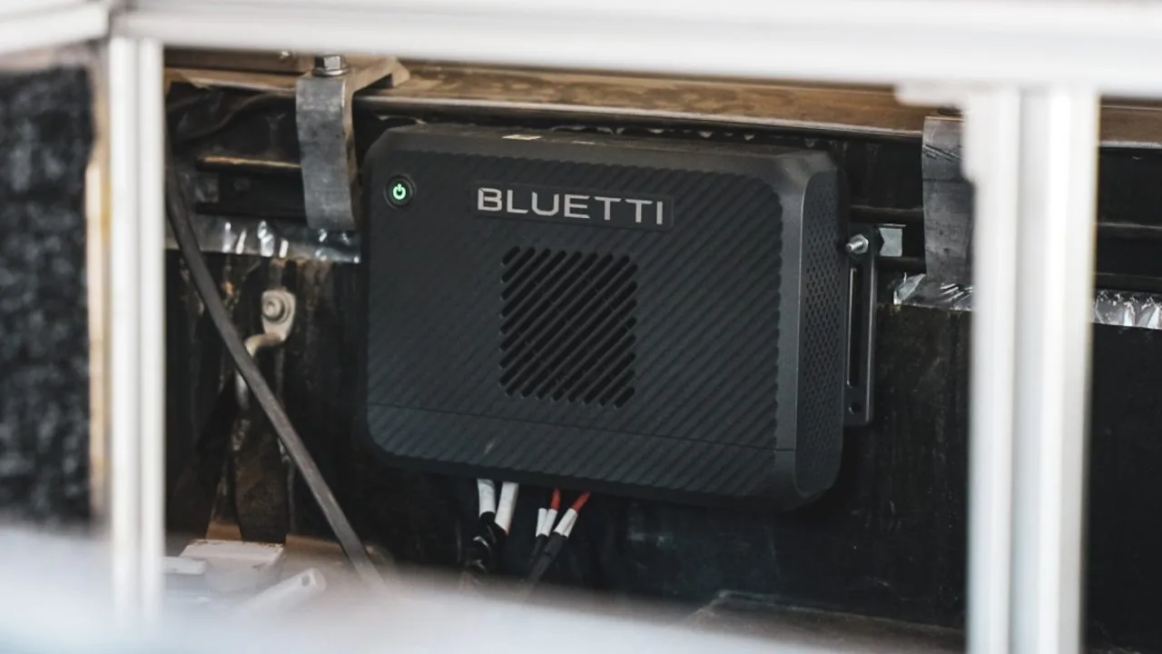 BLUETTI Charger 2 Close-up