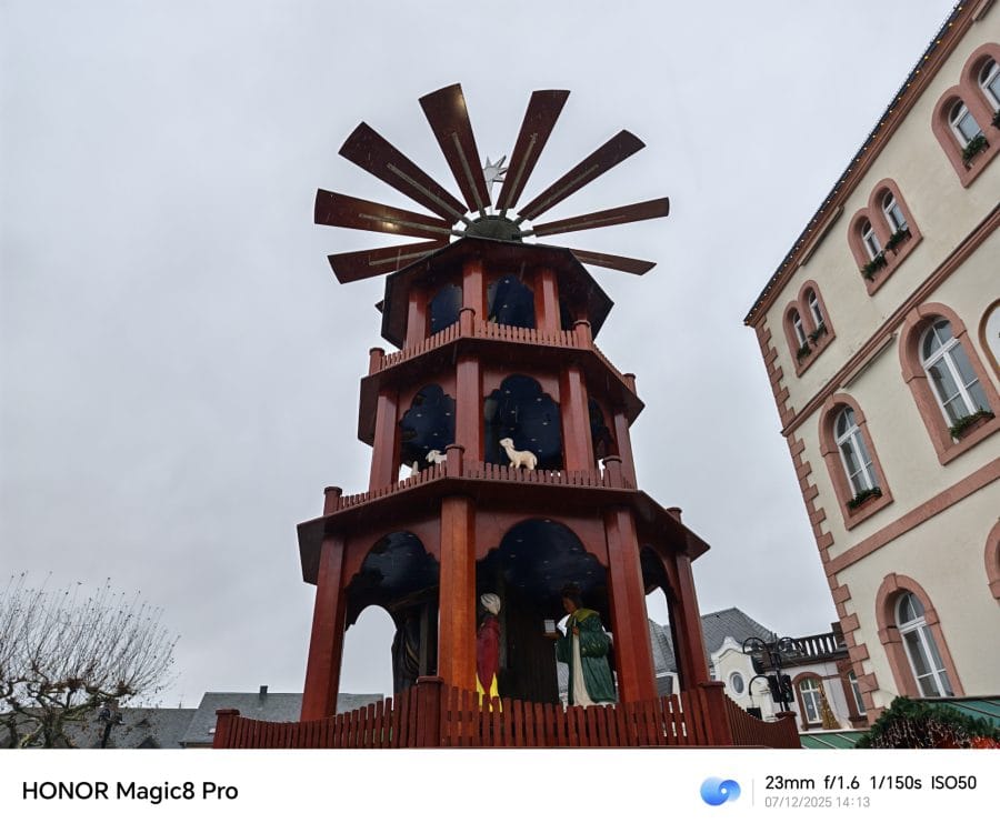 HONOR Magic 8 Pro Testaufnahme Hauptkamera Tag Weihnachtsmarkt