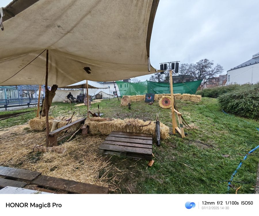 HONOR Magic 8 Pro Testaufnahme Ultraweitwinkelkamera mittleres Licht