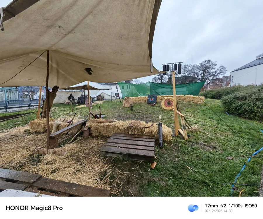 Δοκιμαστική λήψη HONOR Magic 8 Pro, υπερευρυγώνια κάμερα, μεσαίο φως