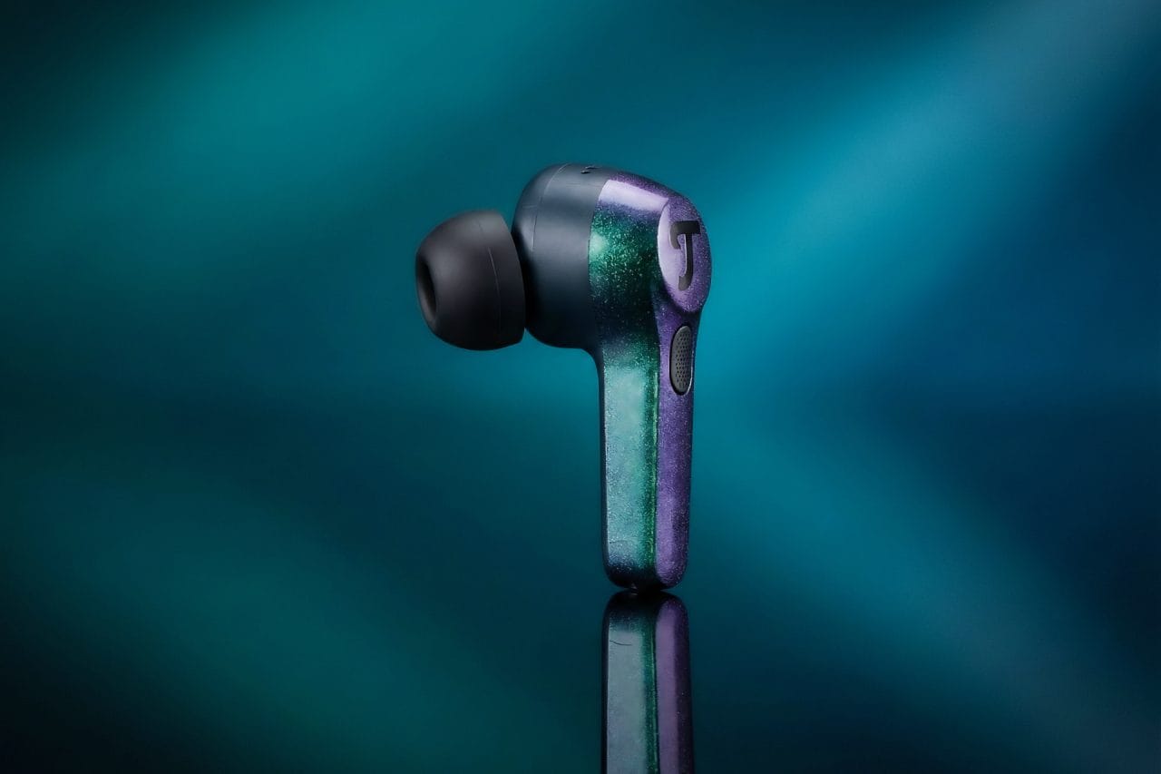 Teufel AIRY TWS Earbud seitlich (1)