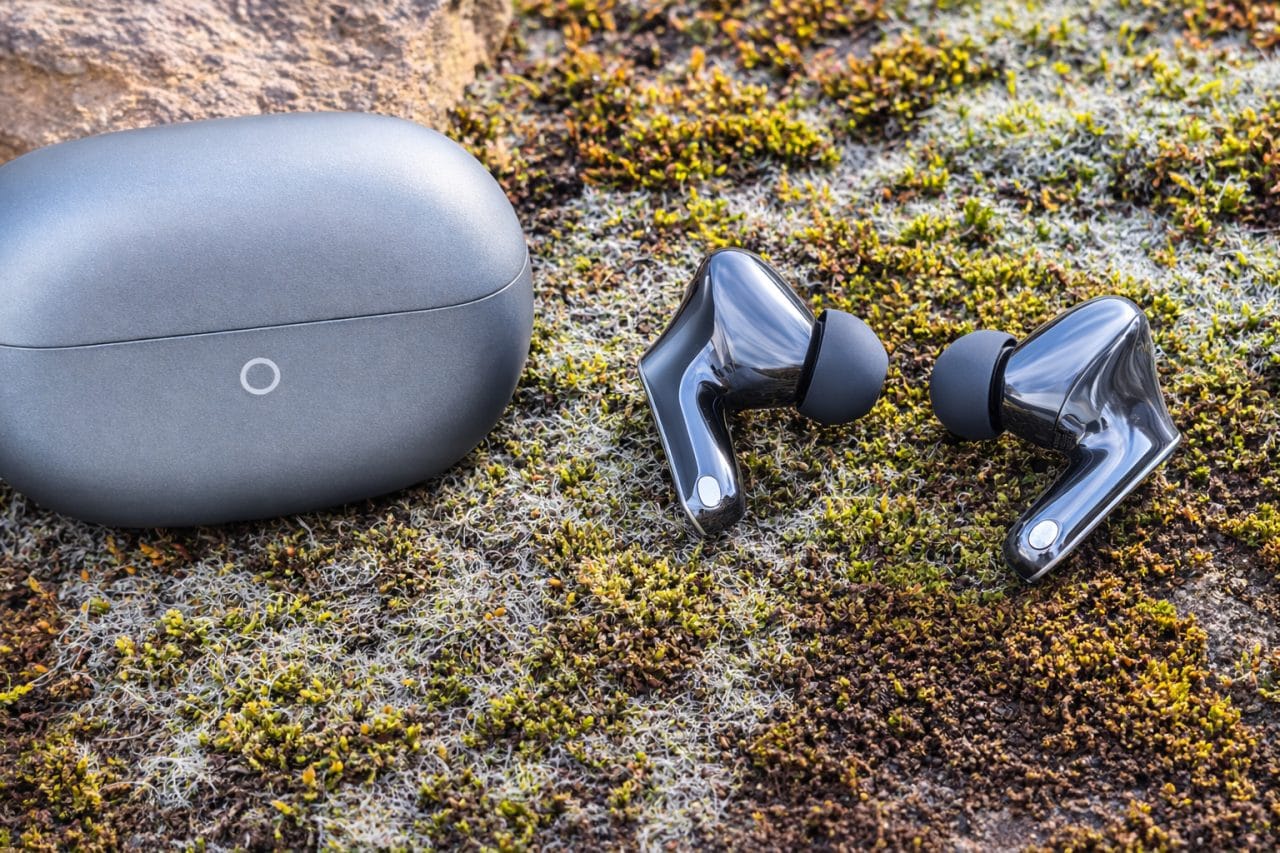 HUAWEI FreeBuds Pro 5 Earbuds neben Case