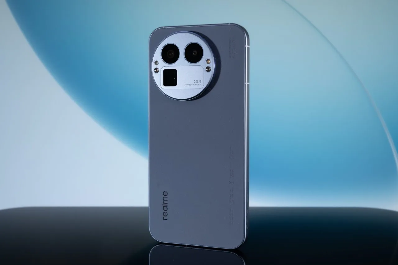 realme GT 8 Pro arka yüzü