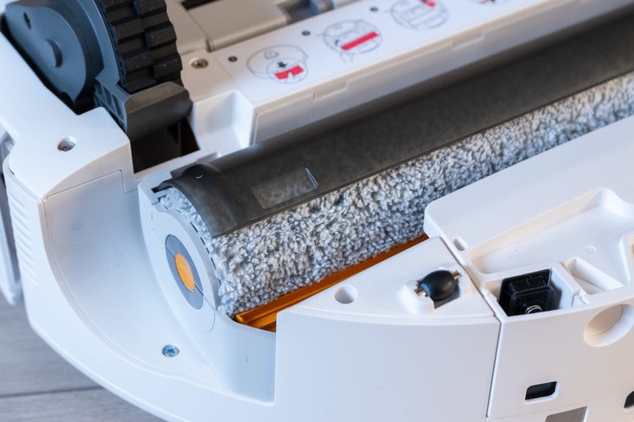 Roborock Qrevo Curv 2 Flow Walze mit Schutzschild