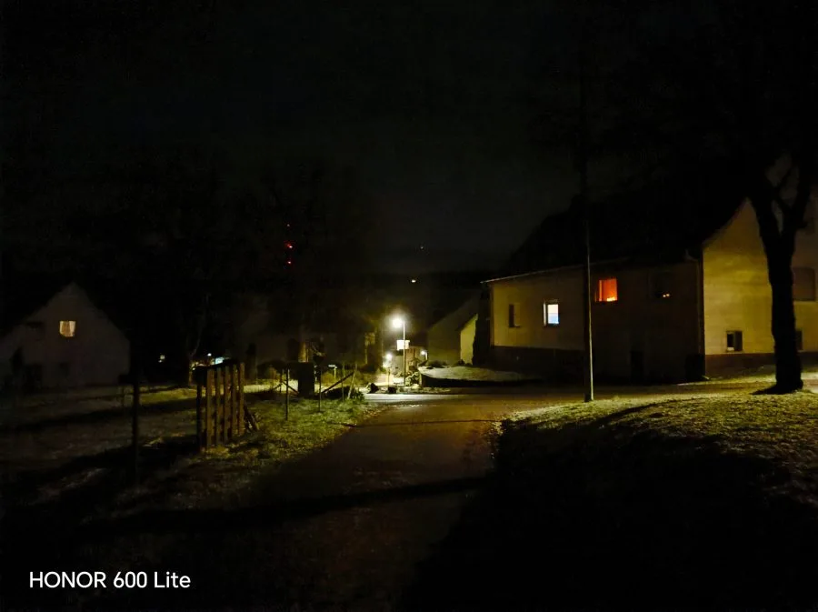 Appareil photo HONOR 600 Lite de nuit (1)