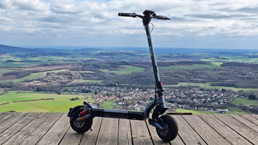 iScooter iX7 Pro Review Hero