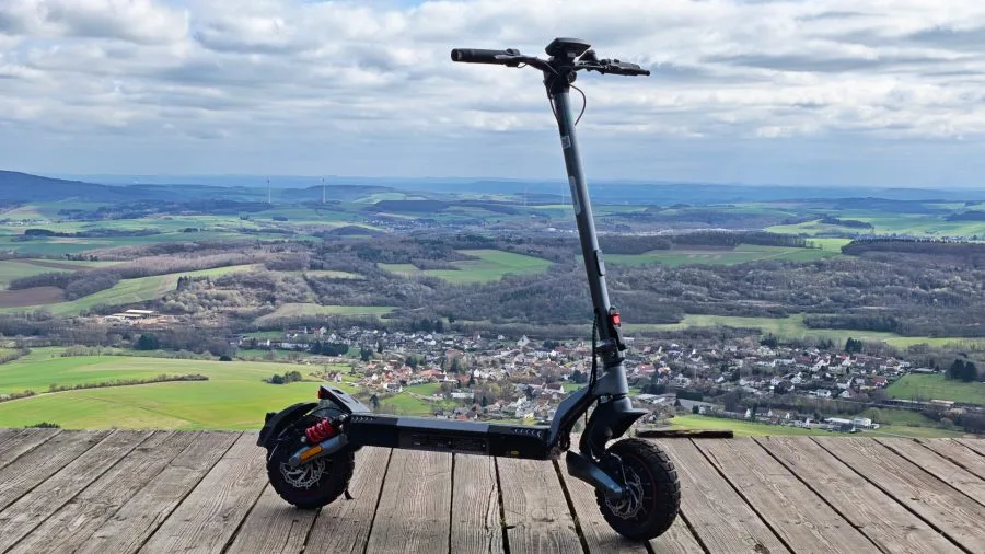 iScooter iX7 Pro Review Hero