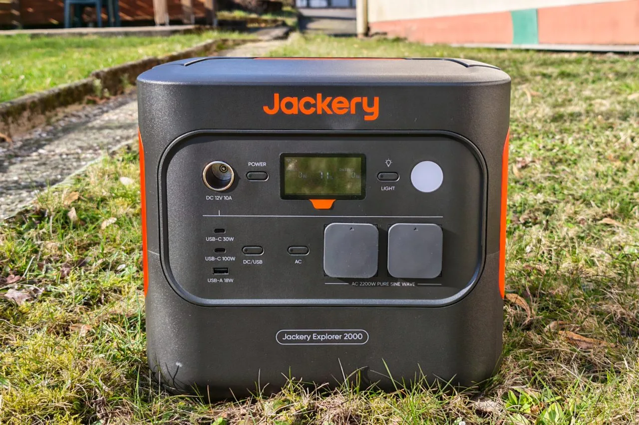 Jackery Explorer 2000 v2 voorkant