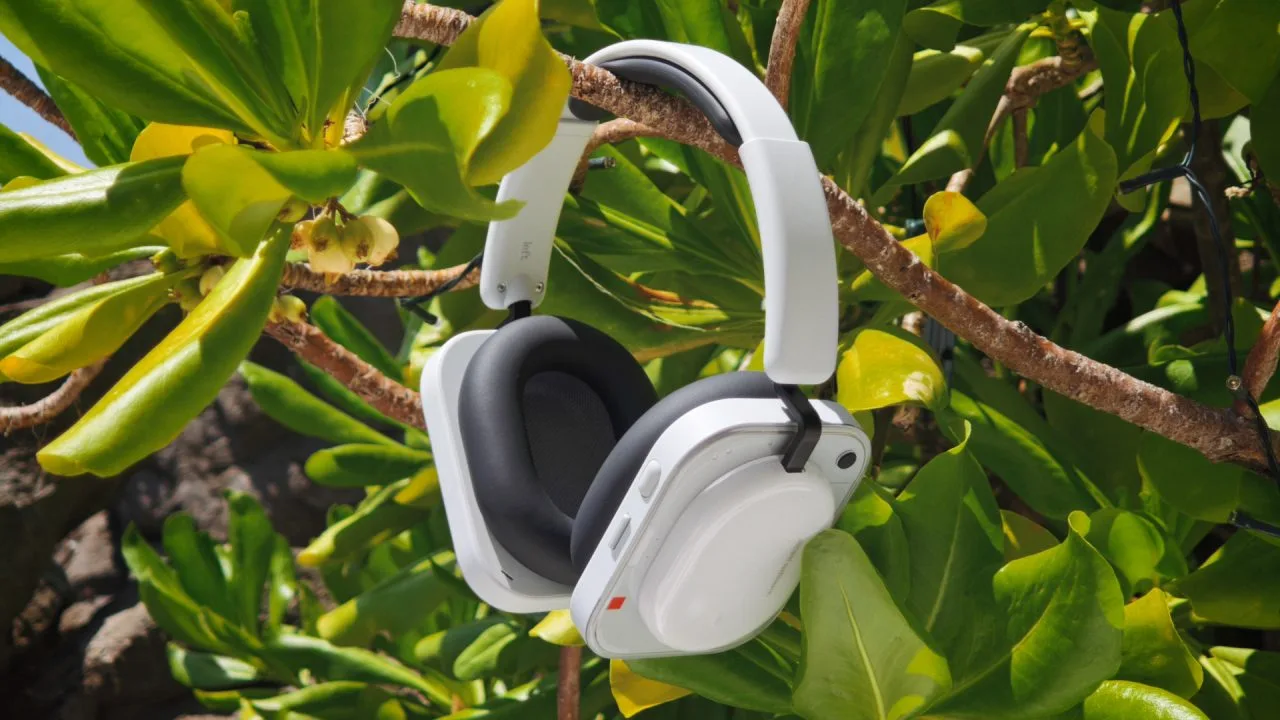 مراجعة سماعات الرأس Nothing (أ) من موقع Review Hero