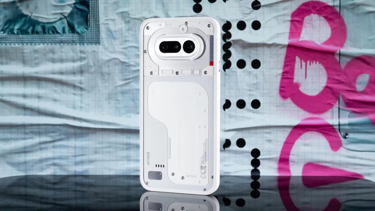 Nothing Phone (4a) Recensione Hero