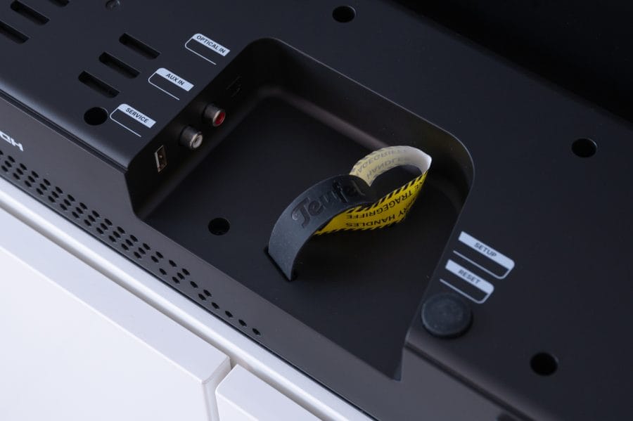 Teufel CINEBAR 22 Anschlüsse rechts