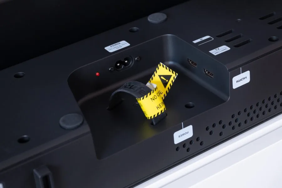 Teufel CINEBAR 22 Tilkoblinger igjen