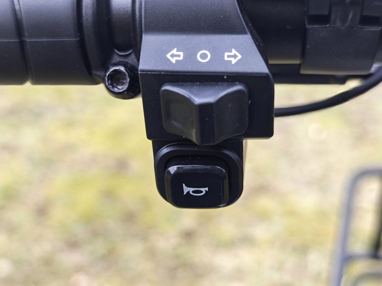 MOONCOOL TK1 Blinker und Hupe