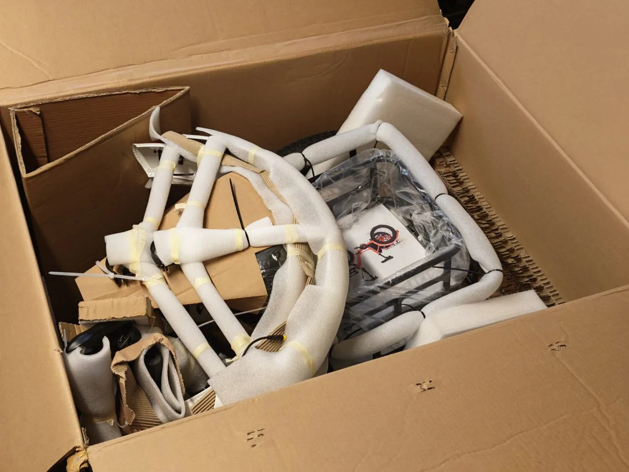 Utpakking av MOONCOOL TK1