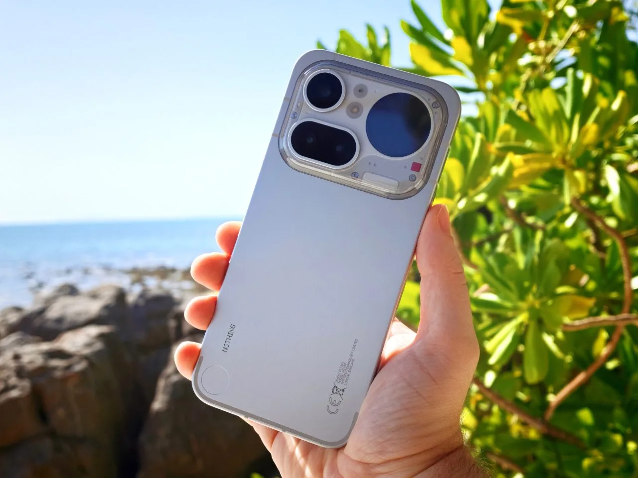 Nothing Phone (4a) Pro aluminium unibody