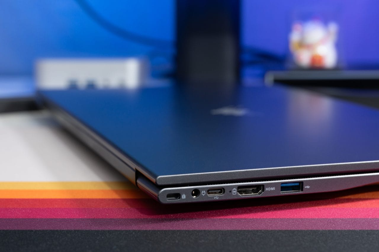 Tivique LX15 Pro Anschlüsse auf der linken Seite