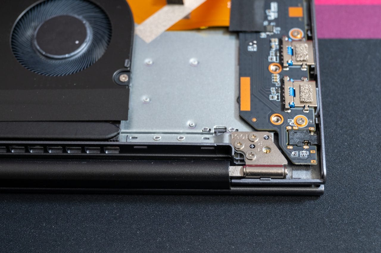 Tivique LX15 Pro Scharnier