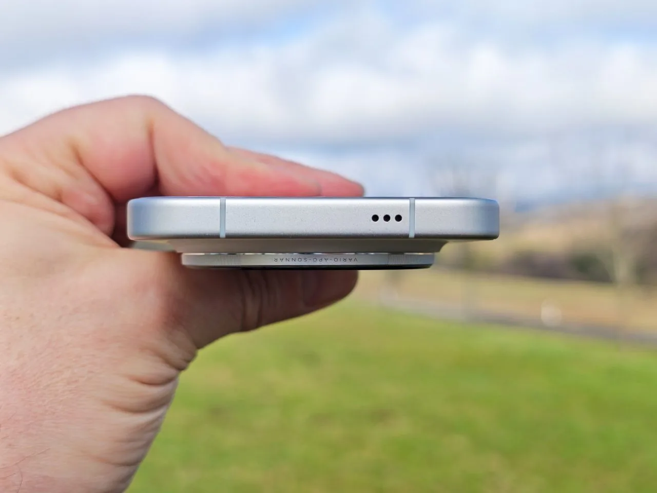 vivo X300 top