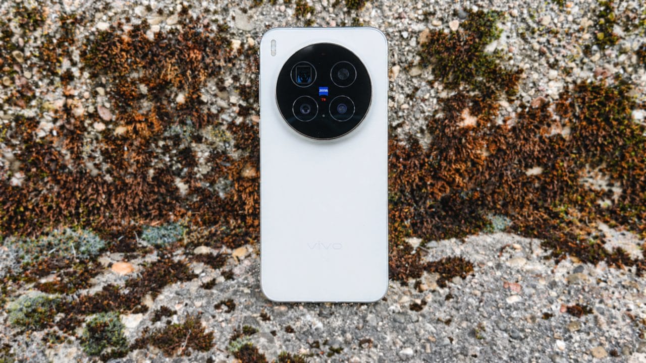vivo X300 Pro Review Hero