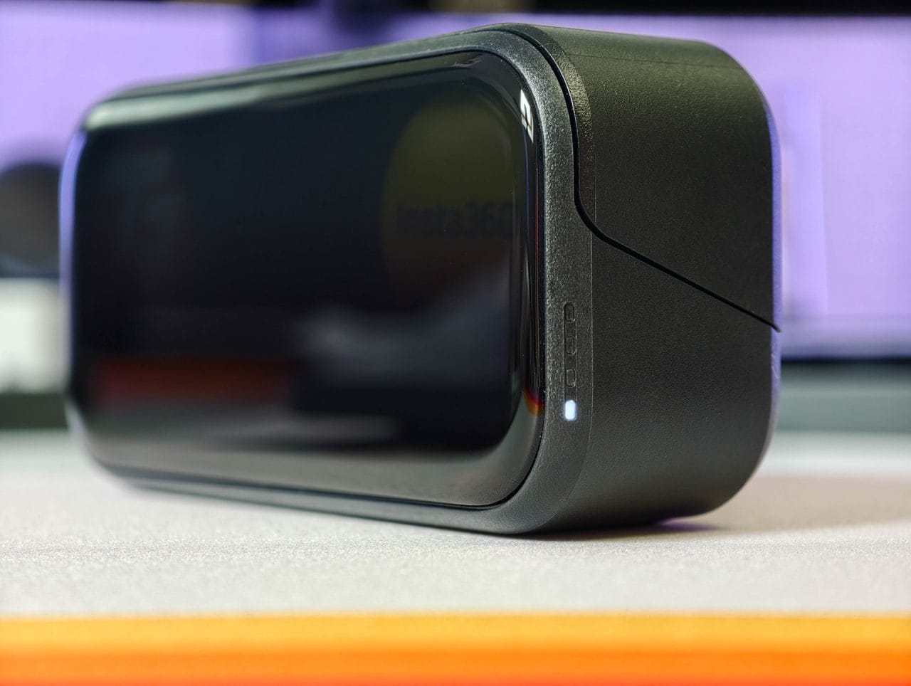 Insta360 Mic Pro Ladecase LED