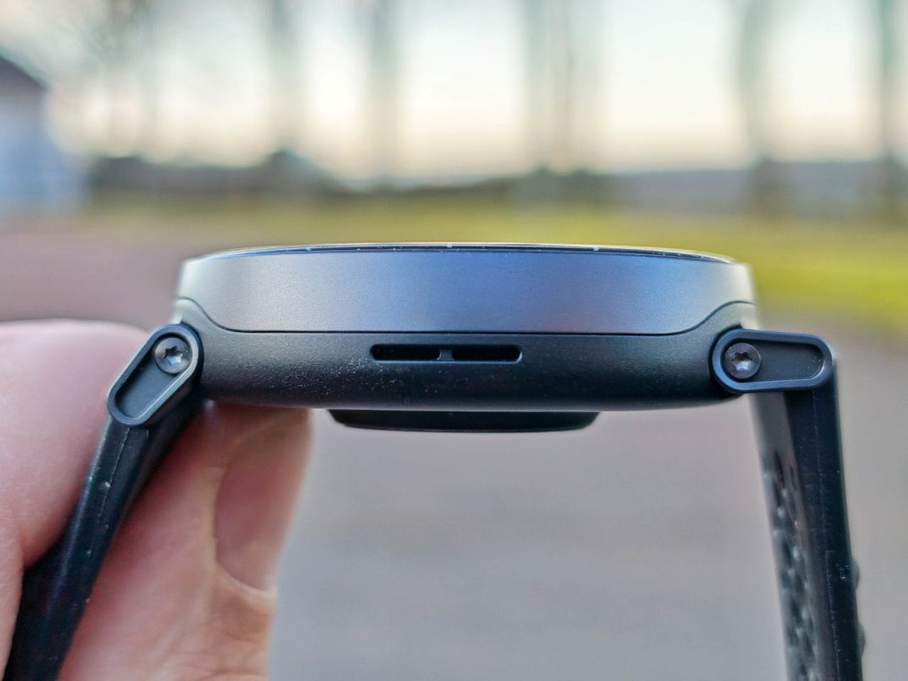 Amazfit Active Max Lautsprechöffnung
