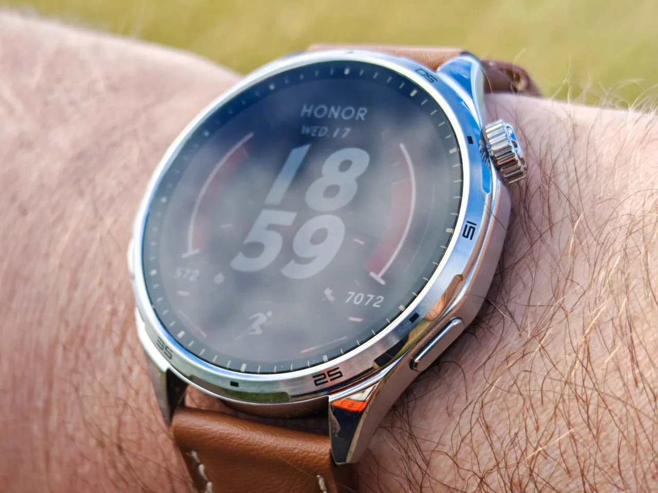 HONOR Watch 6 on the wrist