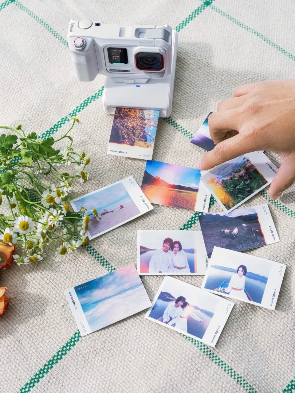 Tiskárna insta360 Ace Pro 2 v arktické bílé barvě